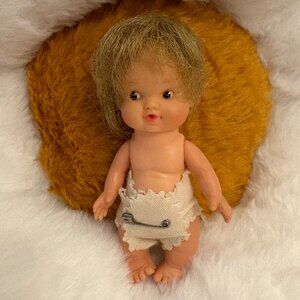 Regal Canada Vintage Doll 1966 U D Co Inc 4" (SKU: 212TO)